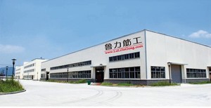 文章附图